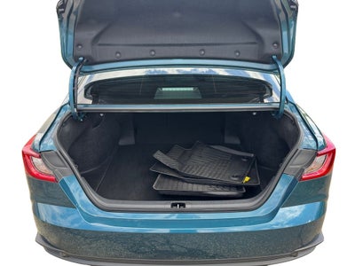 2025 Toyota Camry SE FWD