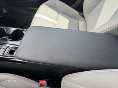 2025 Toyota Camry SE FWD
