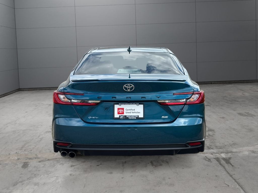 2025 Toyota Camry SE FWD