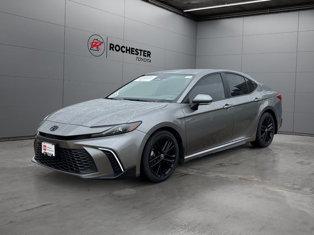 2025 Toyota Camry SE FWD