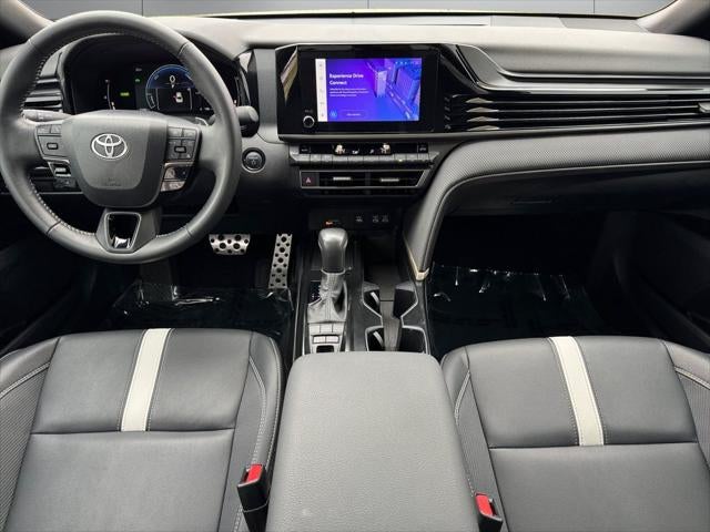 2025 Toyota Camry SE FWD