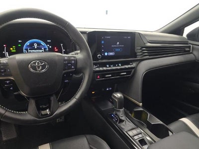 2025 Toyota Camry SE FWD
