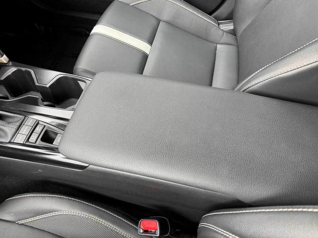 2025 Toyota Camry SE FWD