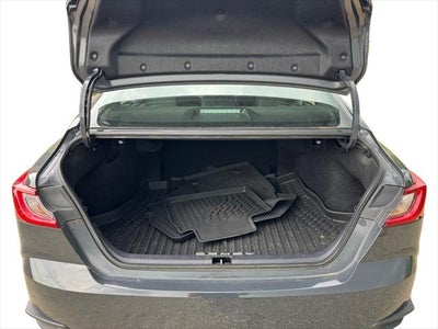 2025 Toyota Camry SE FWD