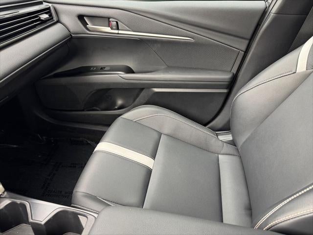 2025 Toyota Camry SE FWD