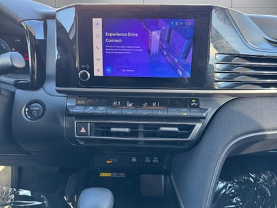 2025 Toyota Camry LE FWD