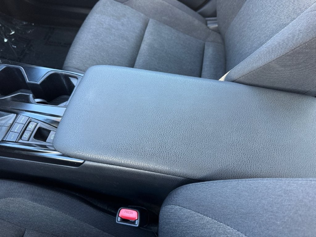 2025 Toyota Camry LE FWD