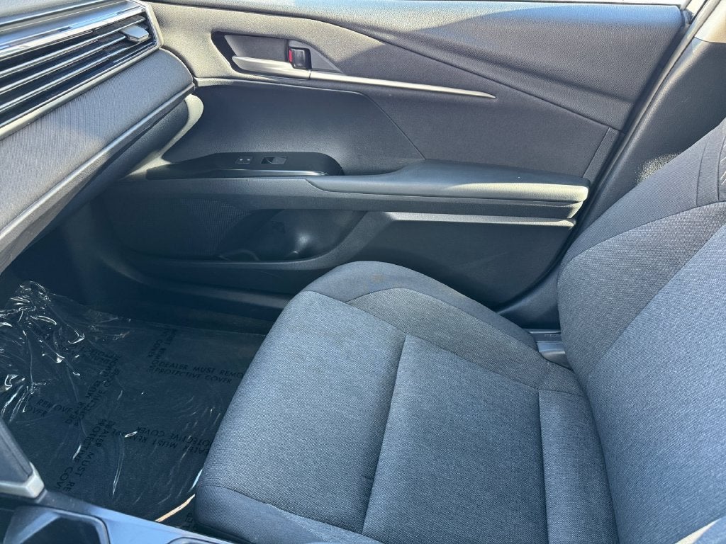 2025 Toyota Camry LE FWD