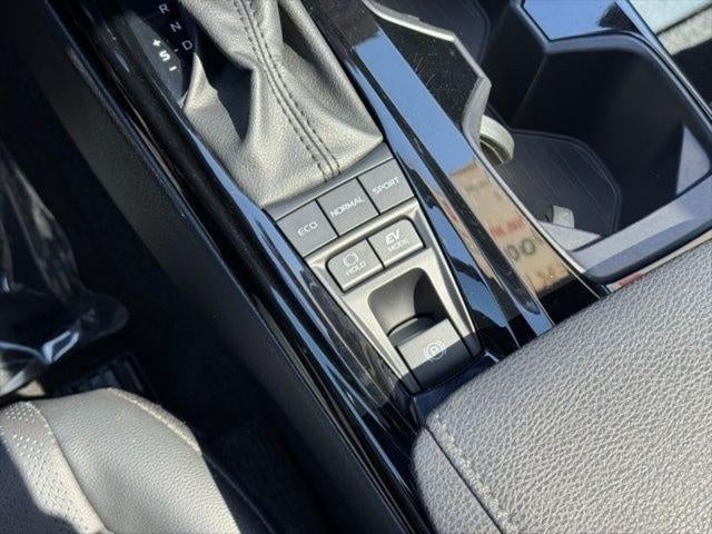 2025 Toyota Camry XSE FWD