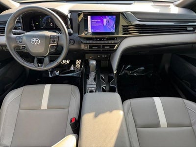 2025 Toyota Camry SE AWD