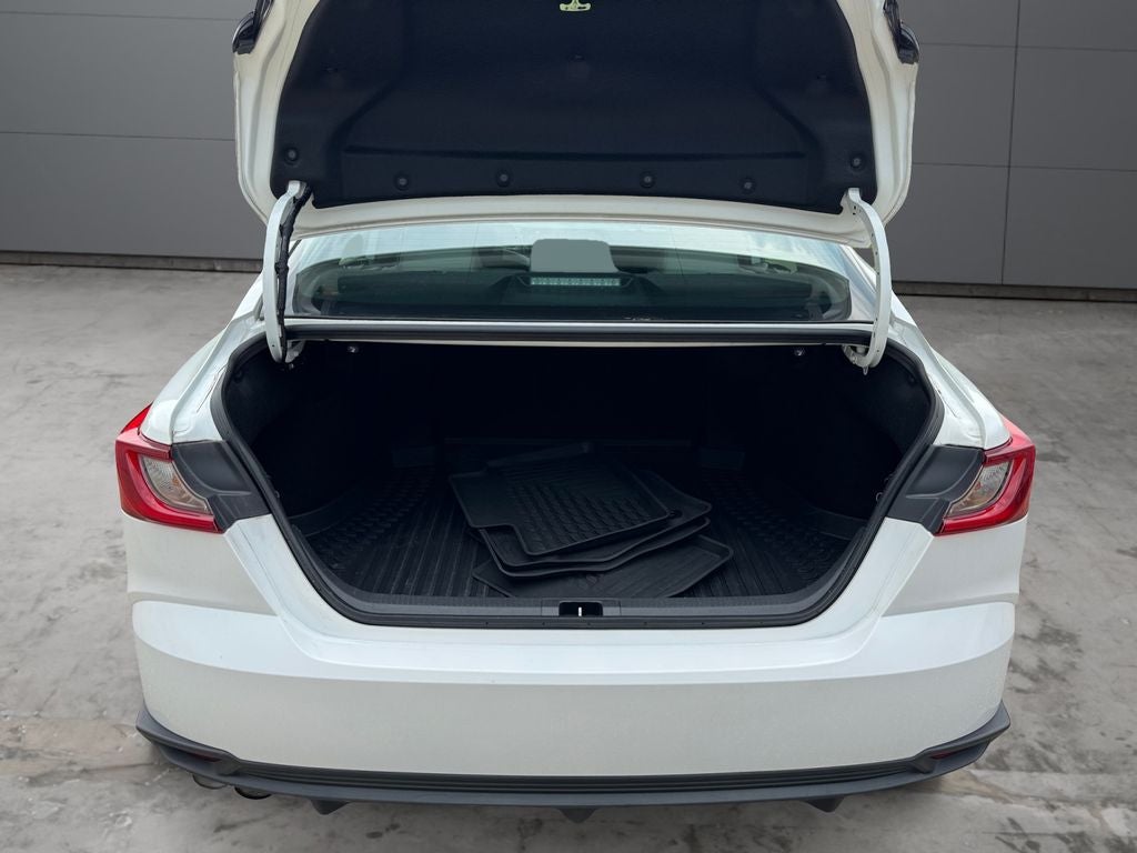 2025 Toyota Camry SE AWD