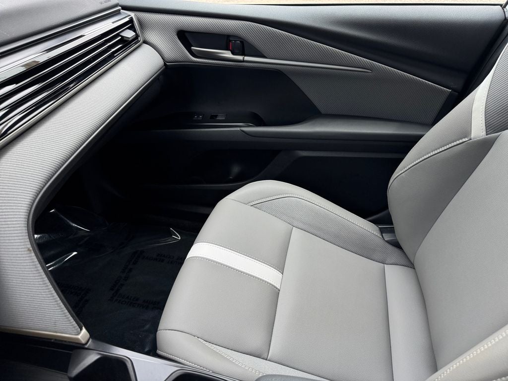 2025 Toyota Camry SE AWD