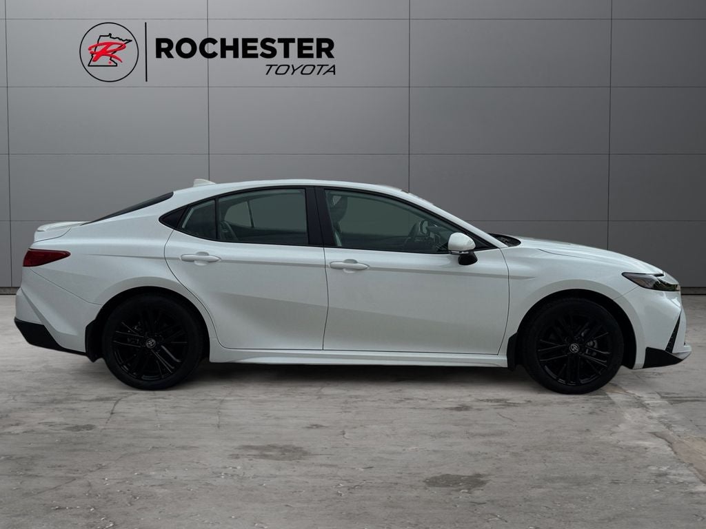 2025 Toyota Camry SE AWD
