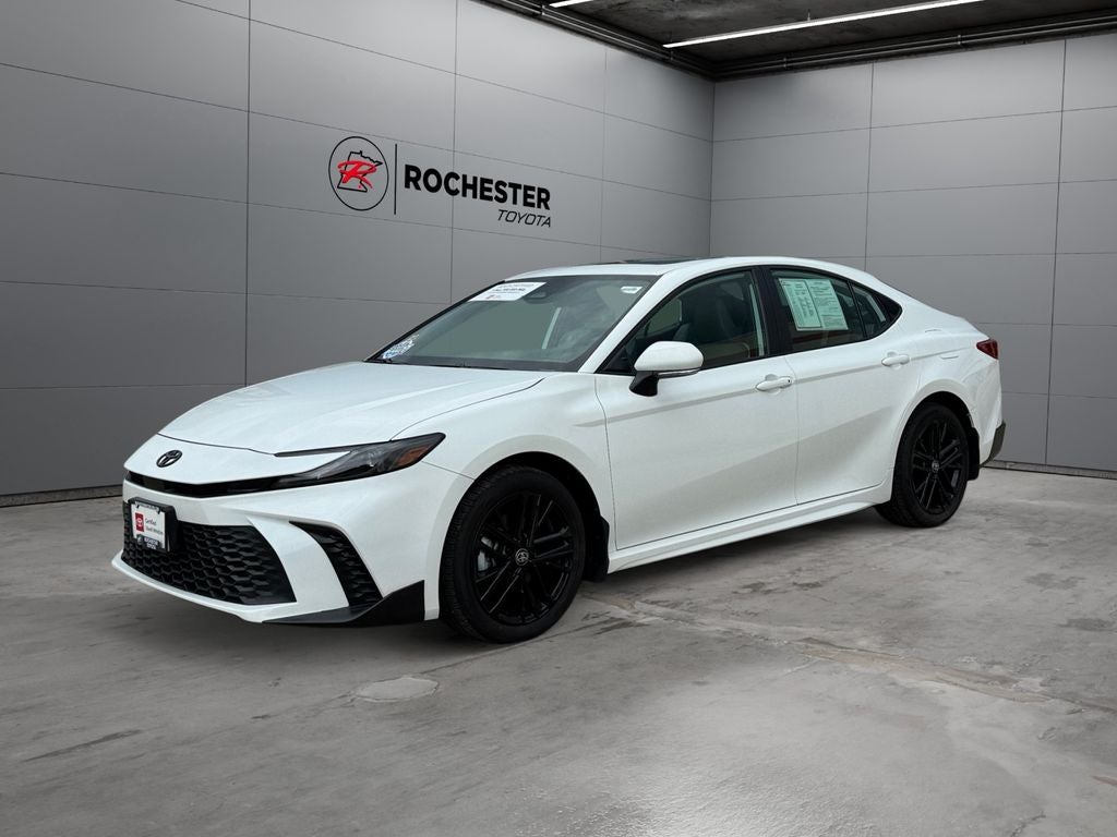 2025 Toyota Camry SE AWD