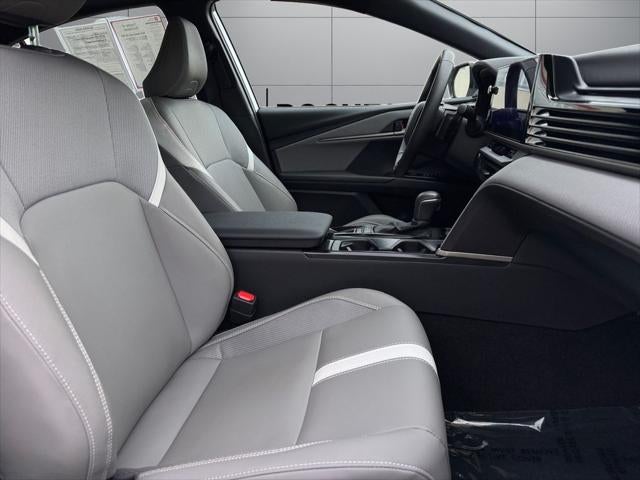 2025 Toyota Camry SE AWD