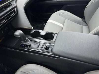 2025 Toyota Camry SE AWD