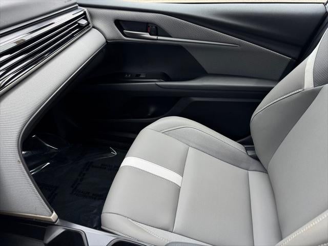 2025 Toyota Camry SE AWD