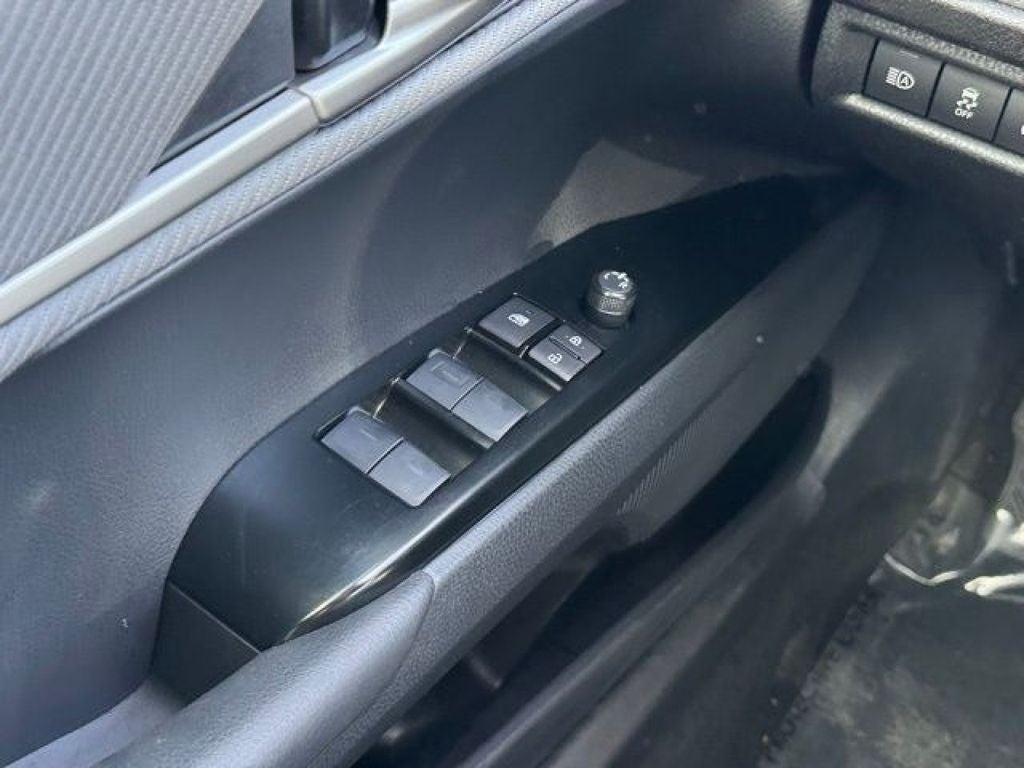 2025 Toyota Camry SE AWD
