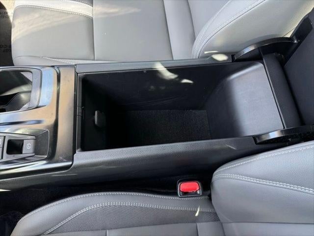 2025 Toyota Camry SE AWD