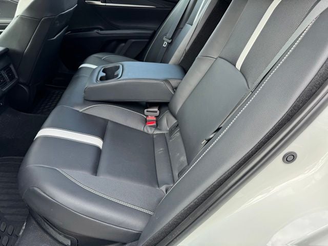 2025 Toyota Camry SE AWD