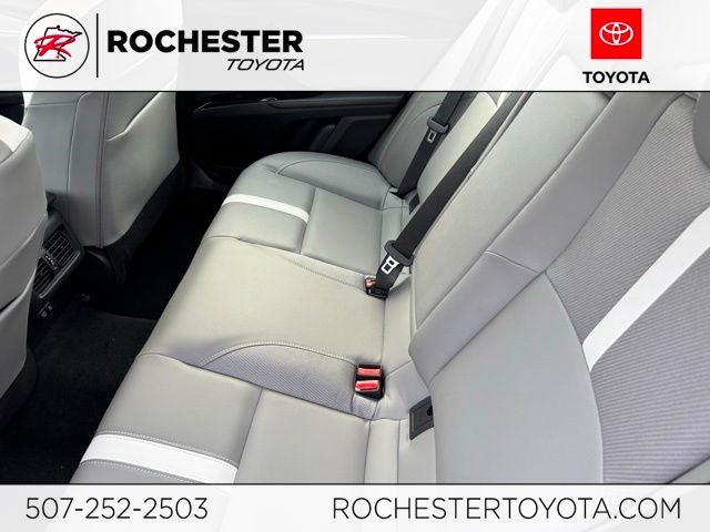 2025 Toyota Camry SE AWD