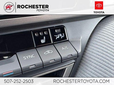 2025 Toyota Camry SE AWD