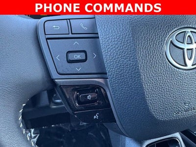 2025 Toyota Camry SE AWD