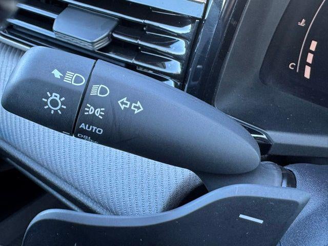 2025 Toyota Camry SE AWD