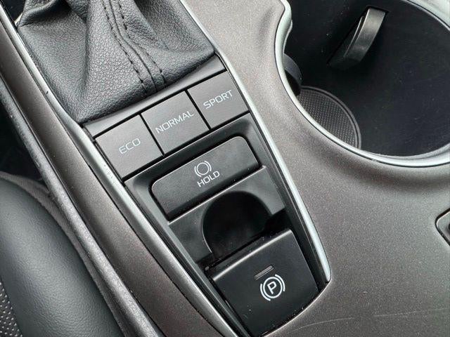 2024 Toyota Camry XLE FWD