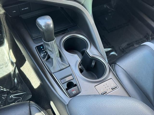 2021 Toyota Camry SE AWD