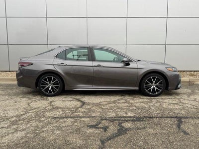 2023 Toyota Camry SE AWD