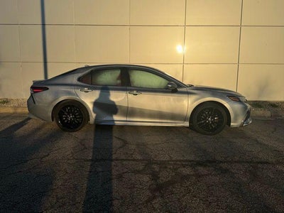 2022 Toyota Camry Hybrid XSE FWD