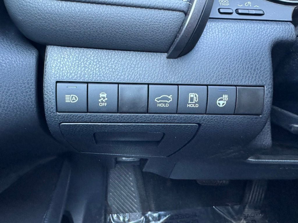 2024 Toyota Camry SE AWD