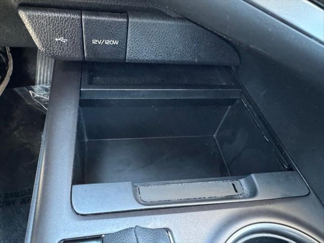 2024 Toyota Camry SE AWD