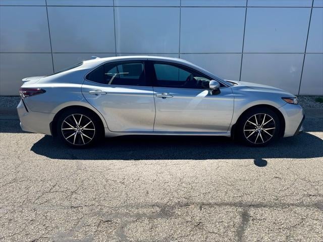 2024 Toyota Camry SE AWD
