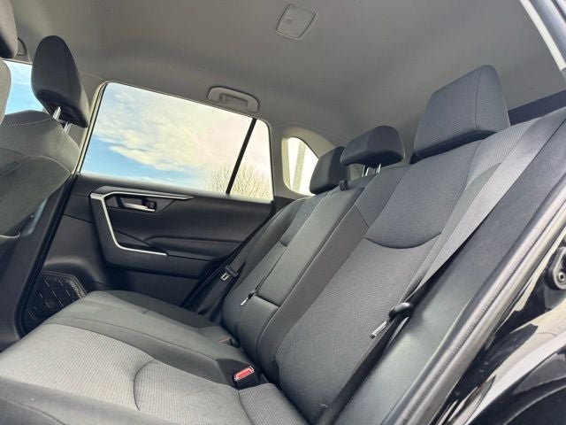 2025 Toyota RAV4 Hybrid XLE AWD