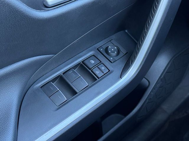 2025 Toyota RAV4 Hybrid XLE AWD