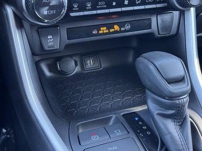 2025 Toyota RAV4 Hybrid XLE AWD