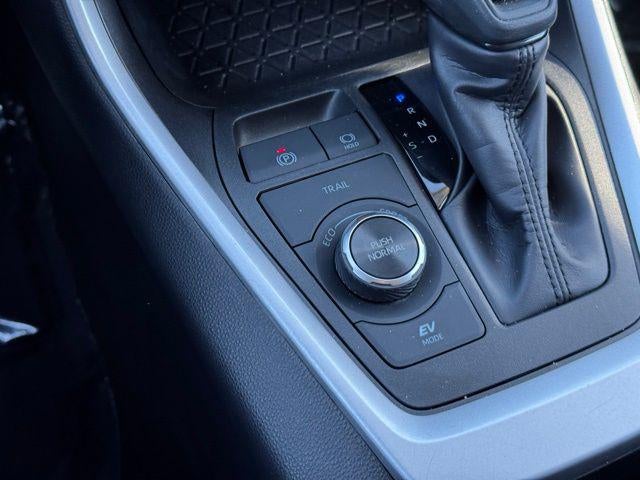 2025 Toyota RAV4 Hybrid XLE AWD