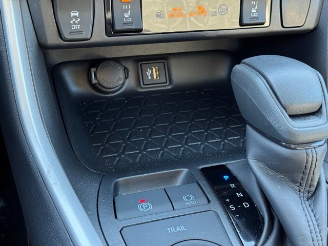 2025 Toyota RAV4 Hybrid XLE AWD