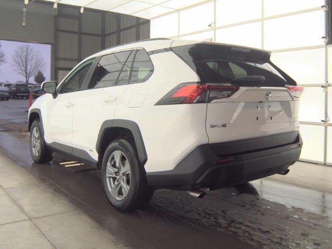 2025 Toyota RAV4 Hybrid XLE AWD