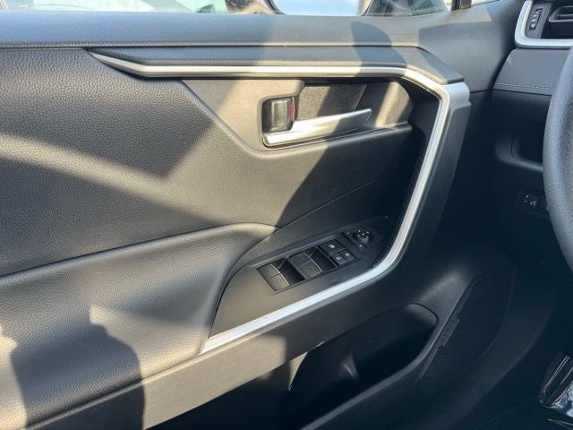 2025 Toyota RAV4 Hybrid XLE AWD
