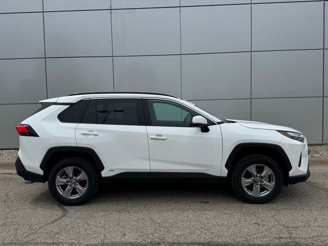 2025 Toyota RAV4 Hybrid XLE AWD
