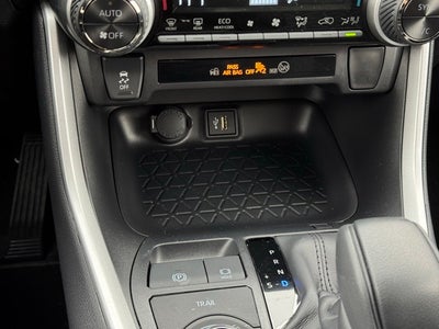 2025 Toyota RAV4 Hybrid XLE AWD