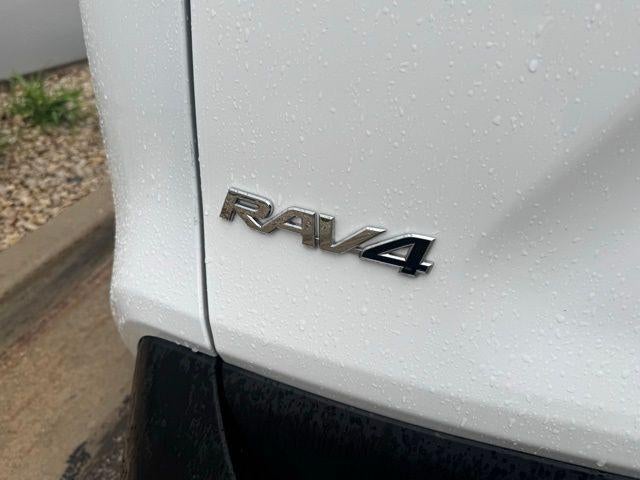 2025 Toyota RAV4 Hybrid XLE AWD