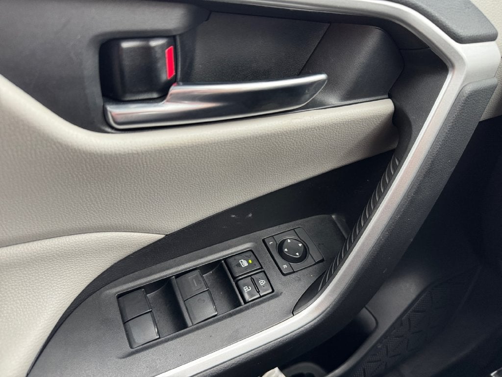 2021 Toyota RAV4 Hybrid XLE AWD