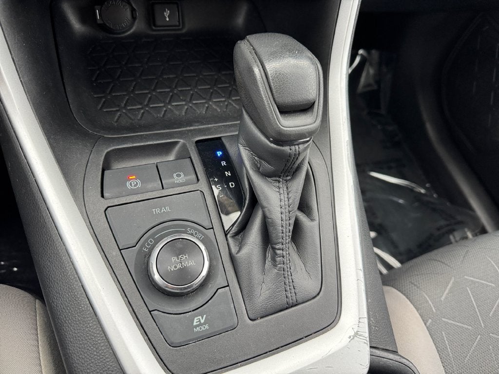 2021 Toyota RAV4 Hybrid XLE AWD