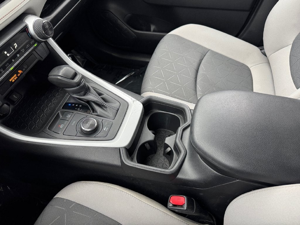 2021 Toyota RAV4 Hybrid XLE AWD