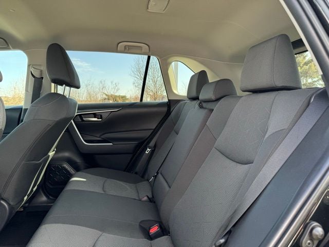 2025 Toyota RAV4 Hybrid XLE AWD