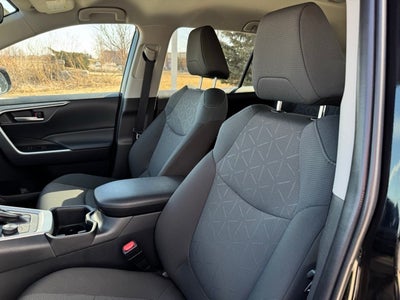 2025 Toyota RAV4 Hybrid XLE AWD